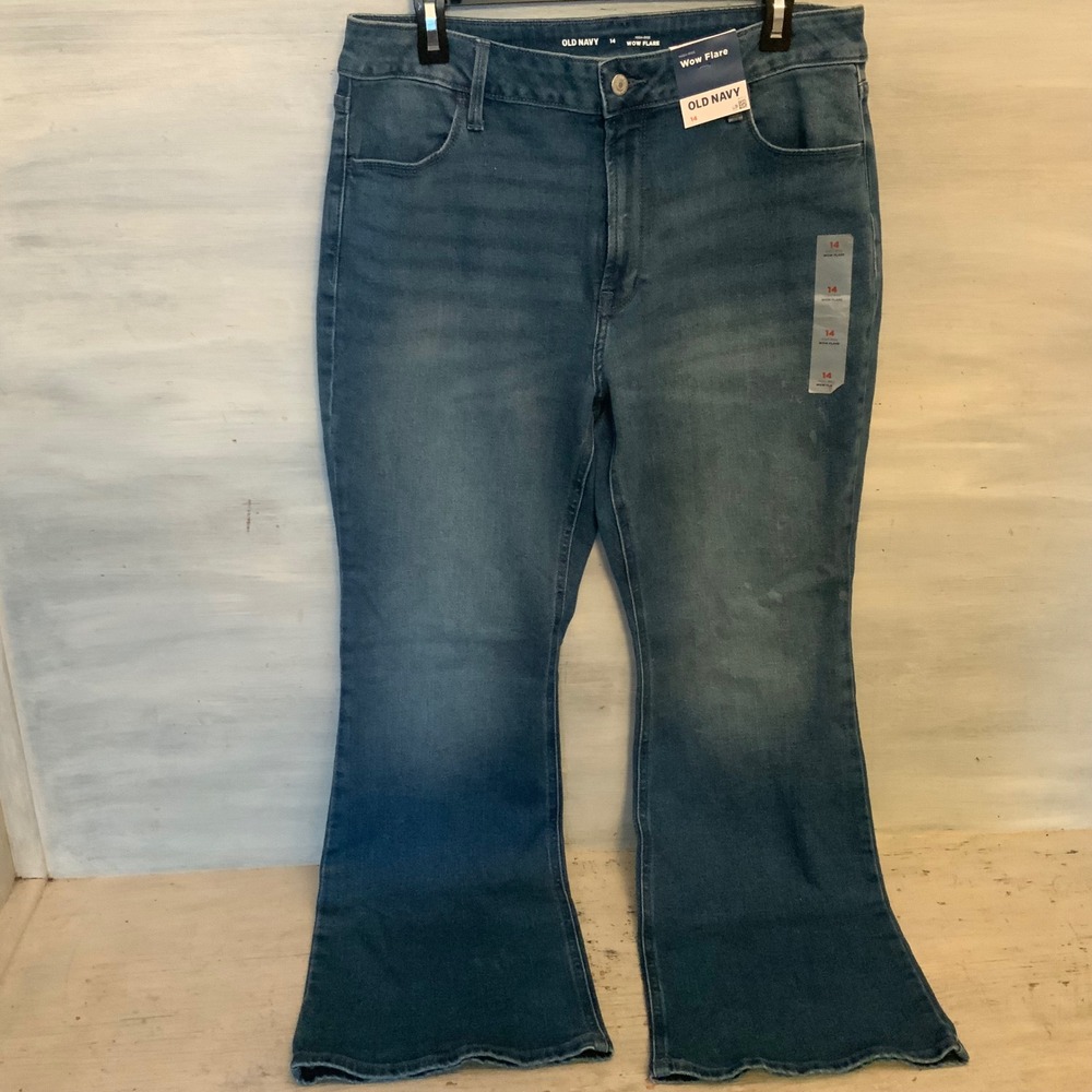 Old Navy 77% Cotton "Wow" Medium Wash Wide Flare Leg Denim Jeans Size 14 NWT